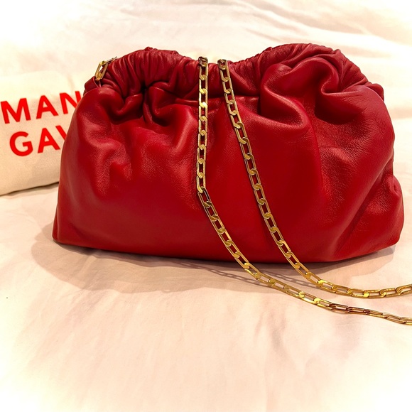 ✨ LIKE NEW MANSUR GAVRIEL CHAIN MINI CLOUD CLUTCH ✨ - Picture 4 of 8